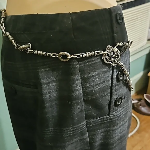 Vintage THE LIMITED Silvertone Ornate Byzantine Design Belt - Picture 2 of 4